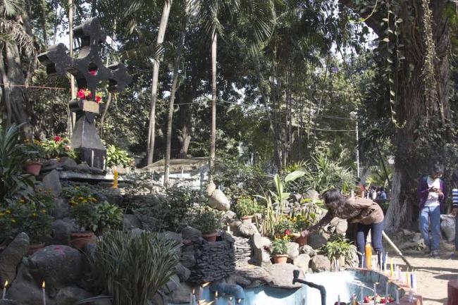 Christmas celebration at St. Paul's Cathedral in Kolkata