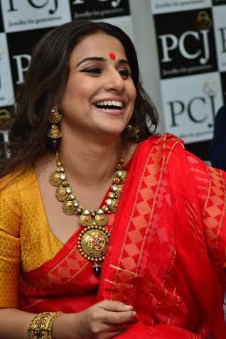 Vidya visits Kolkata