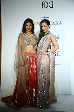Malaika, Nimrat Kaur walk for Rina Dhaka