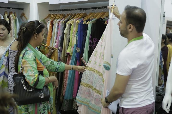 'Aalishan Pakistan' sees a frenzy of Indian buyers on the weekend