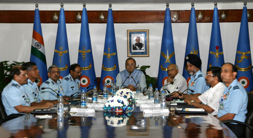 Air Staff Chief briefs Jaitley