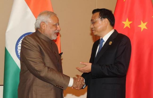 Modi,  Li Keqiang meet in Myanmar