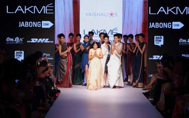Krishna Mehta, Vaishali Shadangule showcase collection at LFW