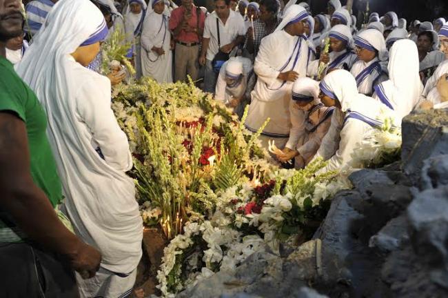 Sister Nirmala laid to rest in Kolkata cemetery
