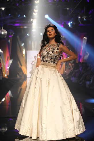 Abu Jani,  Sandeep host opening show Khosla Lakme Fashion Week