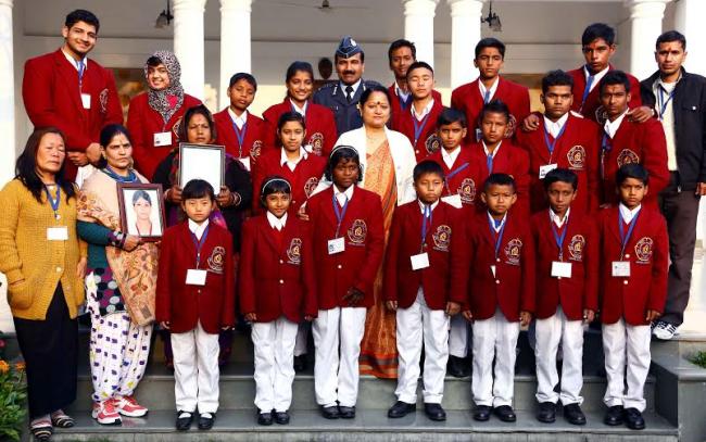 Arup Raha meets national Bravery awardees in Delhi
