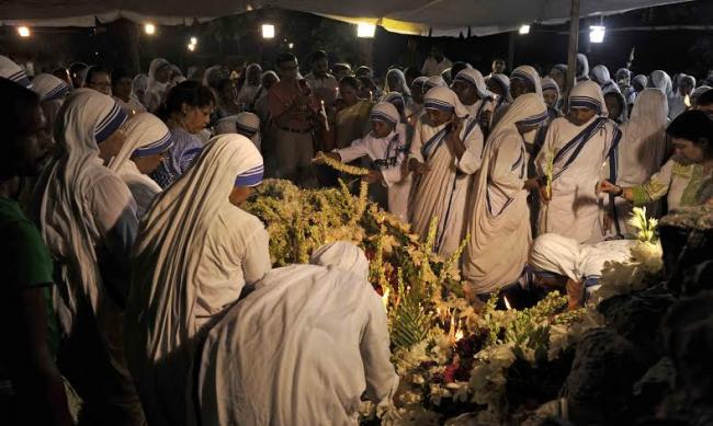 Sister Nirmala laid to rest in Kolkata cemetery