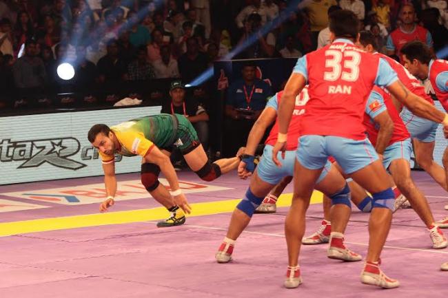 Patna Pirates upset title holders Jaipur Pink Panthers