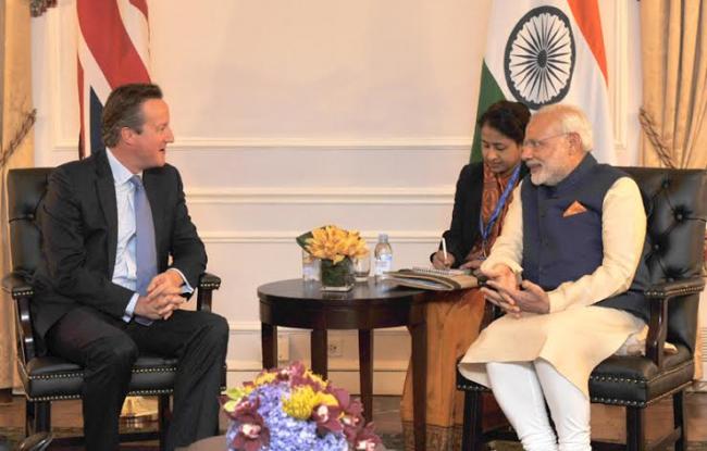 PM Modi meets UK PM David Cameroon 