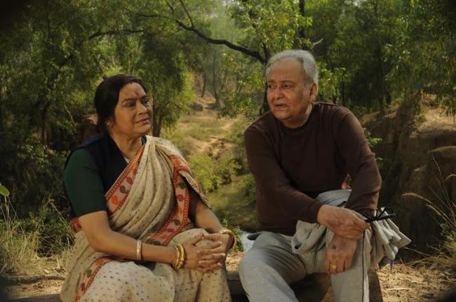 Soumitra Chatterjee busy shooting for Bela Seshe