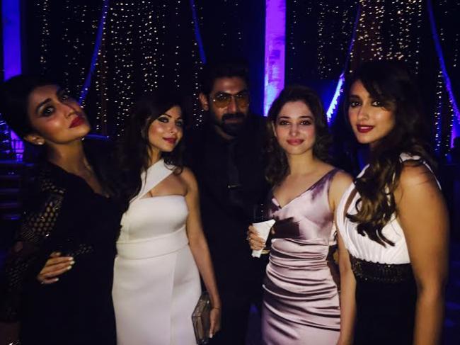 Kanika Kapoor attends Chiranjeevi's b'day bash