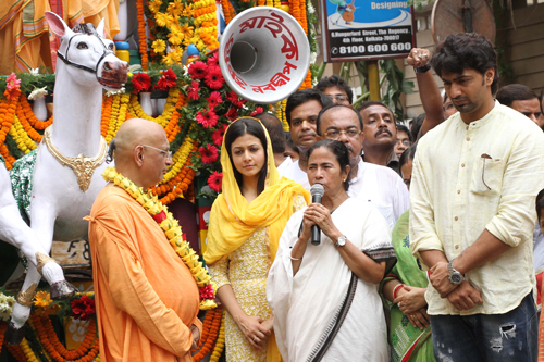Kolkata celebrates Rath Yatra festival