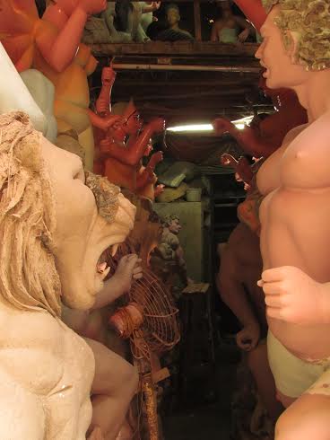 Artisans give final touches to Durga idols in Kumartoli