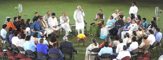  Family members of Netaji Subhas Chandra Bose meets PM Narendra Modi