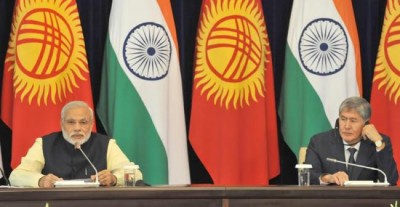 Narendra Modi delivering his statement to the media at Joint Press Briefing with the President of Kyrgyz Republic, Mr. Almazbek Atambayev