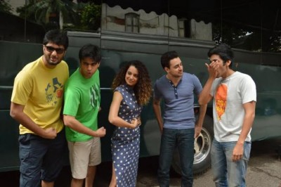 Imran, Kangana promotes 'Katti Batti' at suburban Mumbai studio