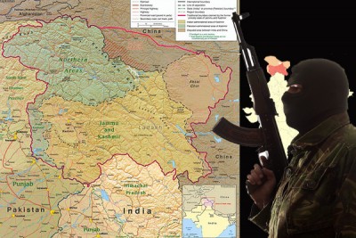 Pakistani terrorist caught alive in J&K