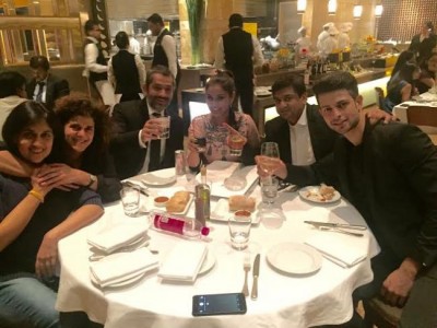 Lisa Ray selected for 'Inspirational Fighter Spirit Of India' MedscapeIndia Awards 2015