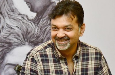 I had wished to release Rajkahini this I-day : Srijit