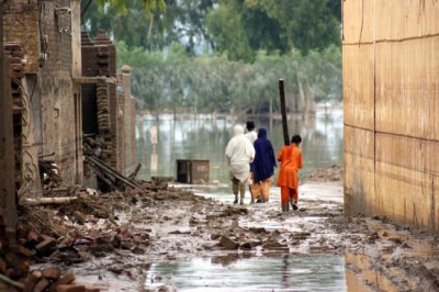 UNHCR backs plan to protect people fleeing disasters and climate change