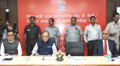 Jaitley reviews annual financial performance of Public Sector Banks, Financial Institutions 