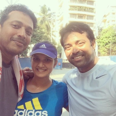 Sania, Bhupathi, Paes come together for a selfie