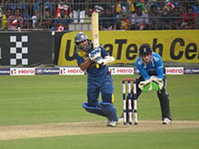 Tillakaratne Dilshan completes 10,000 runs in ODI 