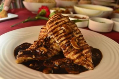 Kolkata restaurant hosts kebab festival 