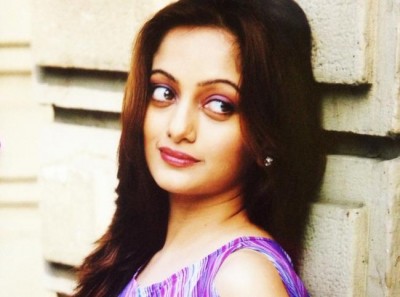 Manasi Naik to go de-glam for Murder Mestri