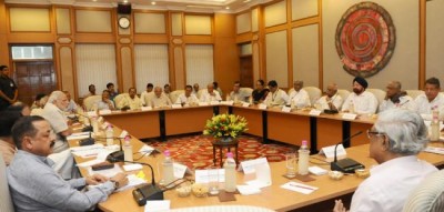 PM Narendra Modi meets Trade Union leaders