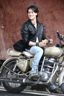 Tiger Shroff back with his Heropati Team