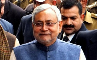 Nitish, Sonia launch scathing attack on Modi in Bihar rally