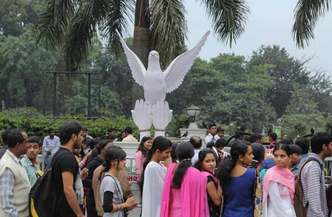Kolkata hits outdoor to celebrate new year 