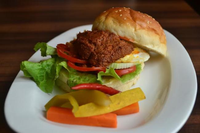 Koljata hosts IPL themed food festival