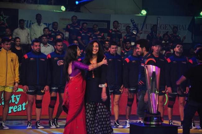 Pro Kabaddi: Koel Mallick recites national anthem