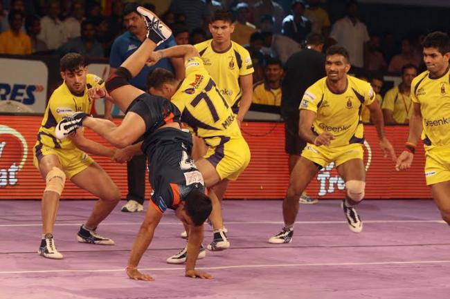 Kabaddi: Titans crush Bengal