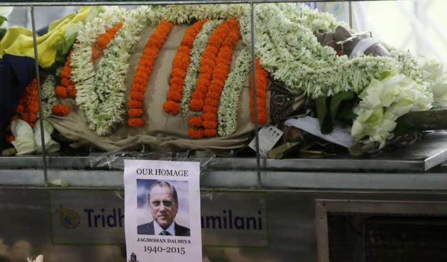 Dignitaries pay tributes to Jagmohan Dalmiya at CAB in Kolkata