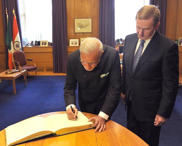 Narendra Modi arrives at the Dublin airport