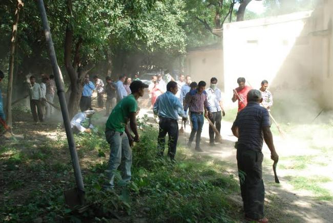 IGNOU observes Cleanliness Day