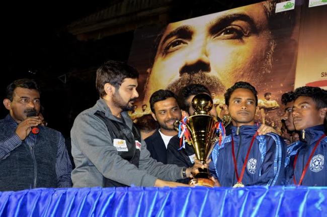 Prosenjit, Param promotes 'Lorai'