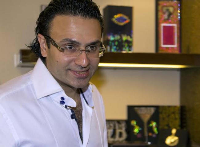 Neha Dhupia glams up opening of Ravish Kapoor store