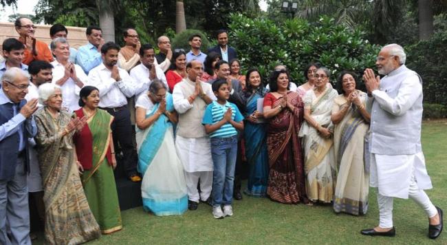  Family members of Netaji Subhas Chandra Bose meets PM Narendra Modi