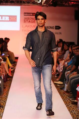 LFW: Easies and Killer recreate colourful drama of denim