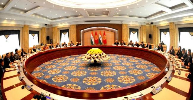 Narendra Modi delivering his statement to the media at Joint Press Briefing with the President of Kyrgyz Republic, Mr. Almazbek Atambayev