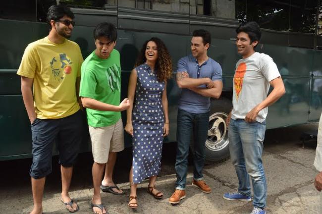 Imran, Kangana promotes 'Katti Batti' at suburban Mumbai studio