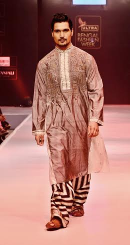 Kolkata: Sharbari Datta showcases her collections at  Kingfisher Ultrla Bengal Fashion Week