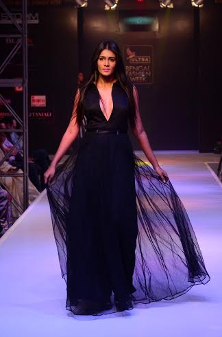 Hari Anand showcases collection at Kingfisher Ultra Bengal Fashion Week