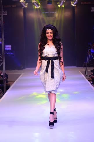 Jattinn Kocchhar showcases collection at  Kingfisher Ultra Bengal Fashion Week