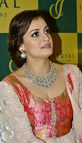Dia Mirza inaugurates jewellery showroom in Kolkata