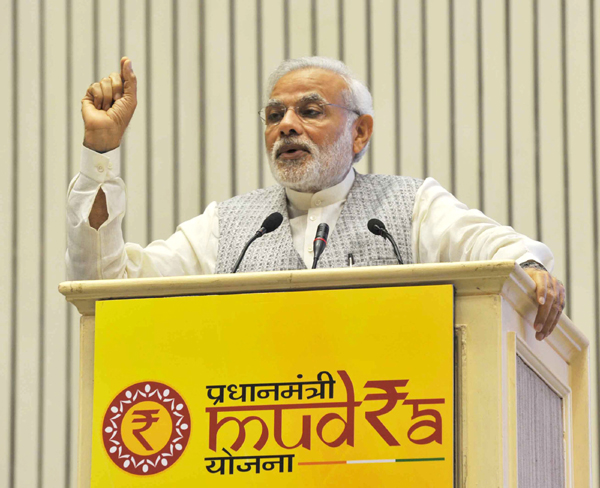 Narendra Modi launching the Pradhan Mantri MUDRA